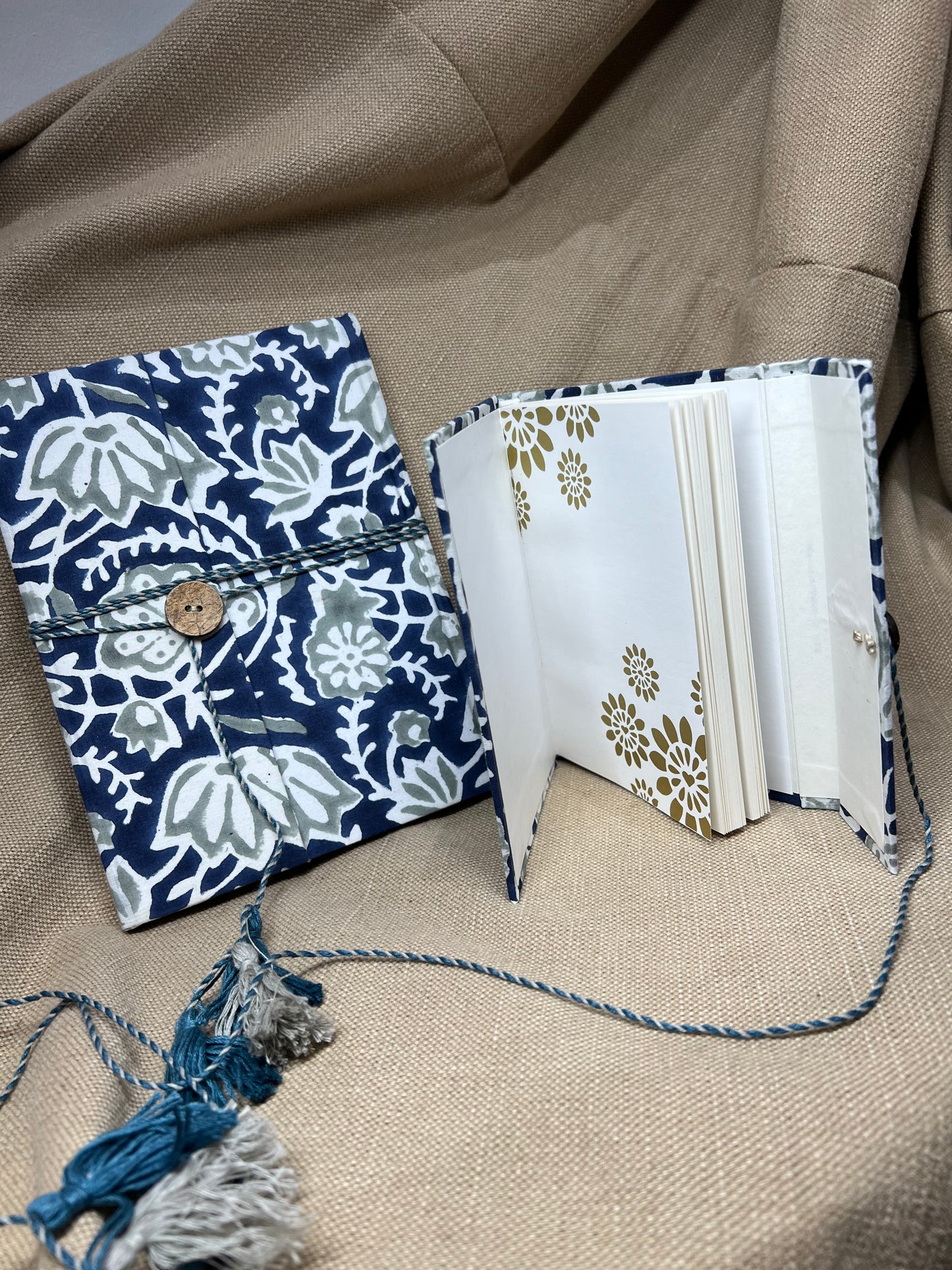 Notebook (2 Sizes) - Floral