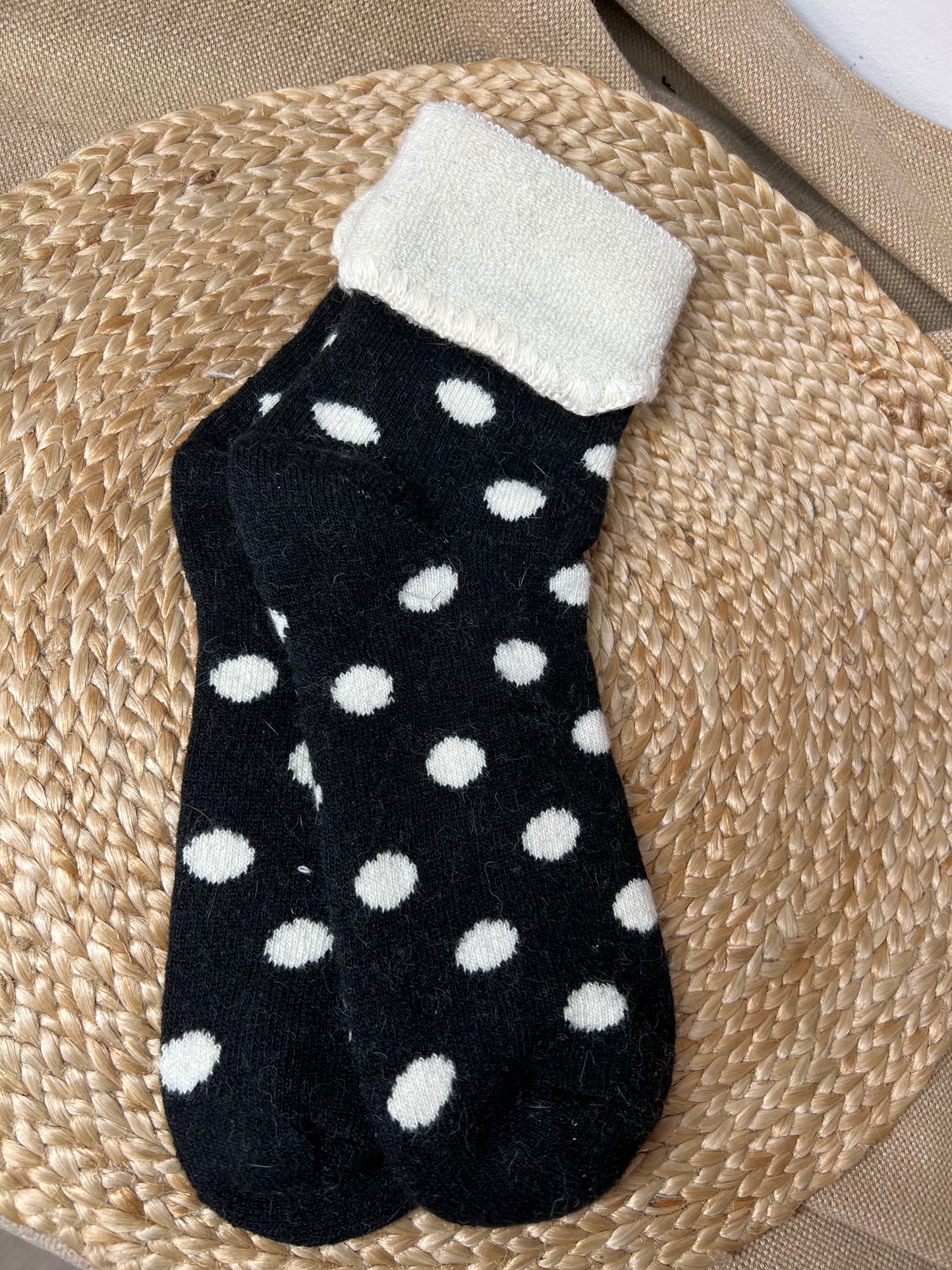 Cashmere Blend Chunky Spot Socks - Black