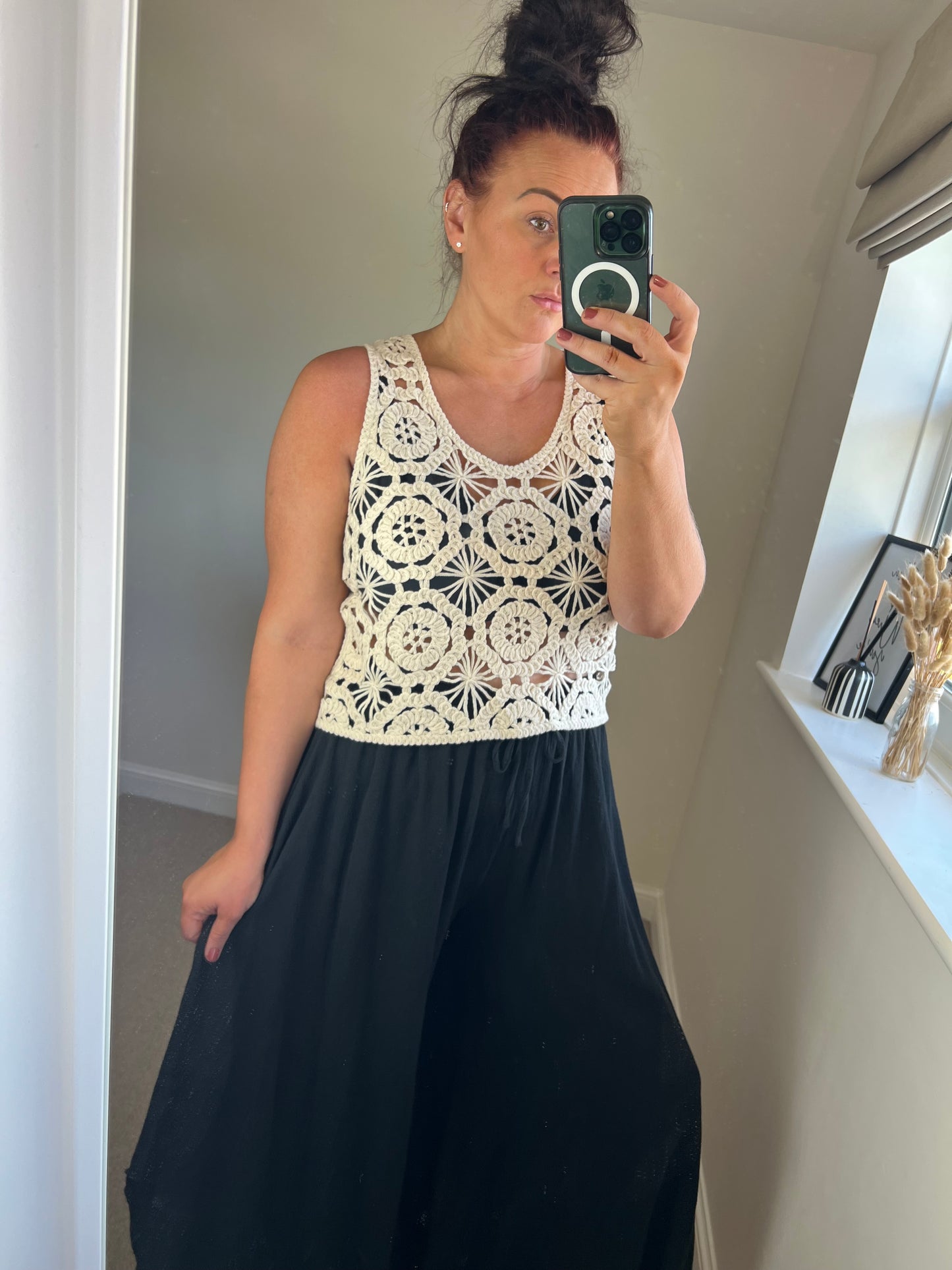 Crochet Cropped Vest - Cream