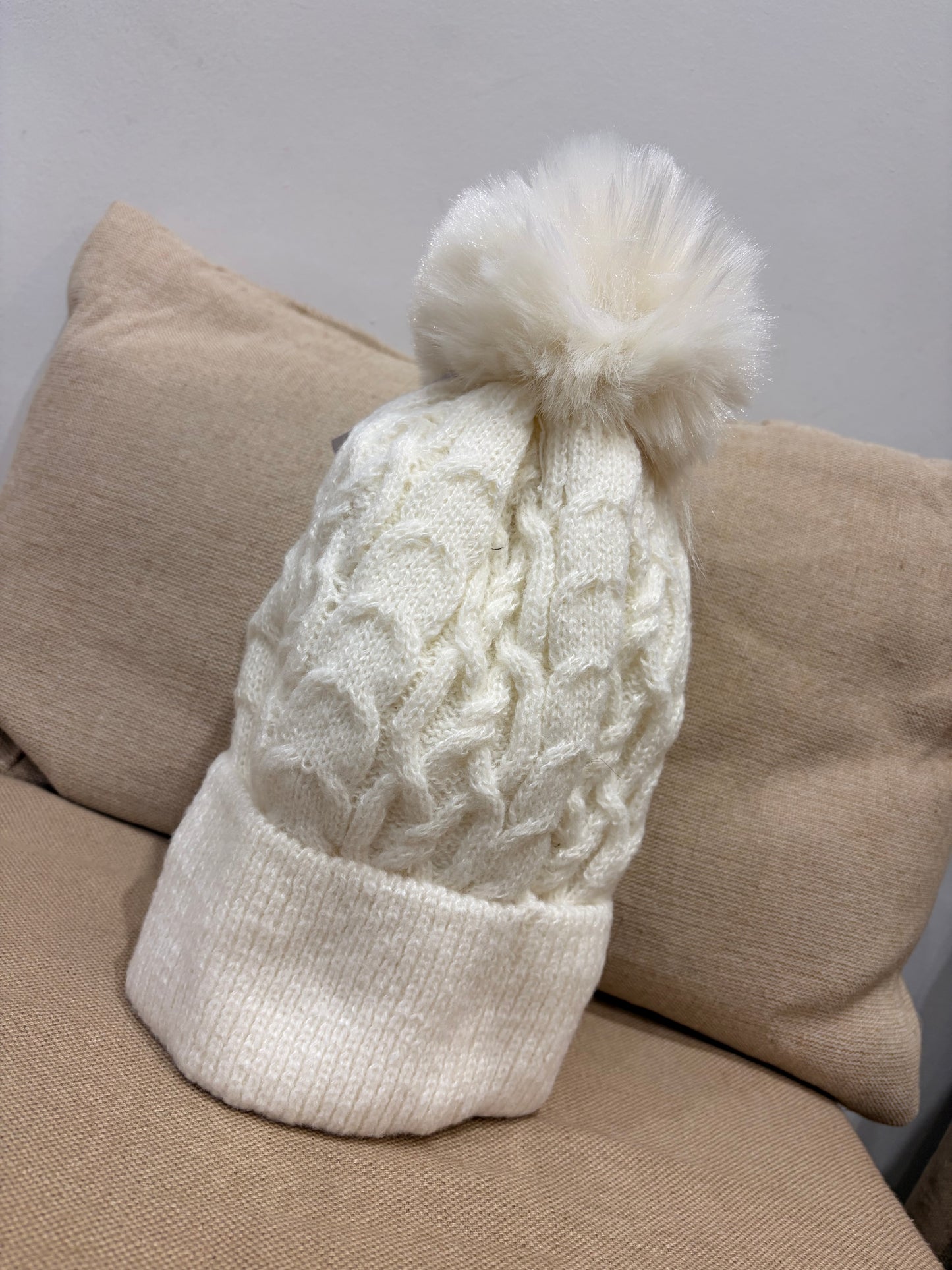 Fleece Lined Pom Pom Hat - Cream