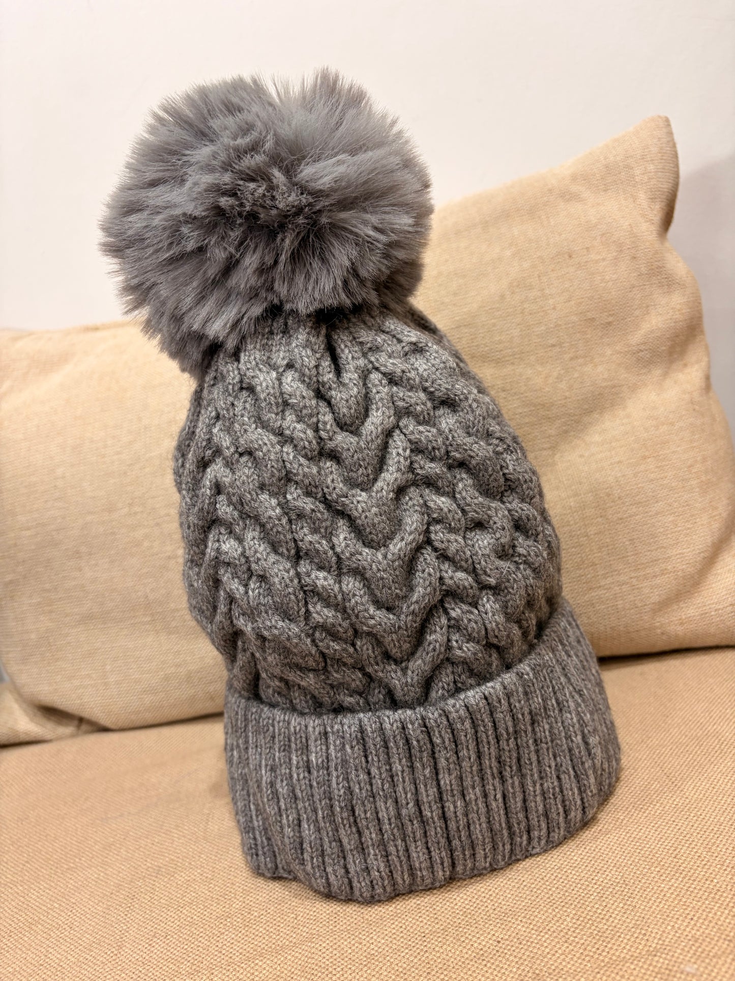 Fleece Lined Pom Pom Hat - Mid Grey