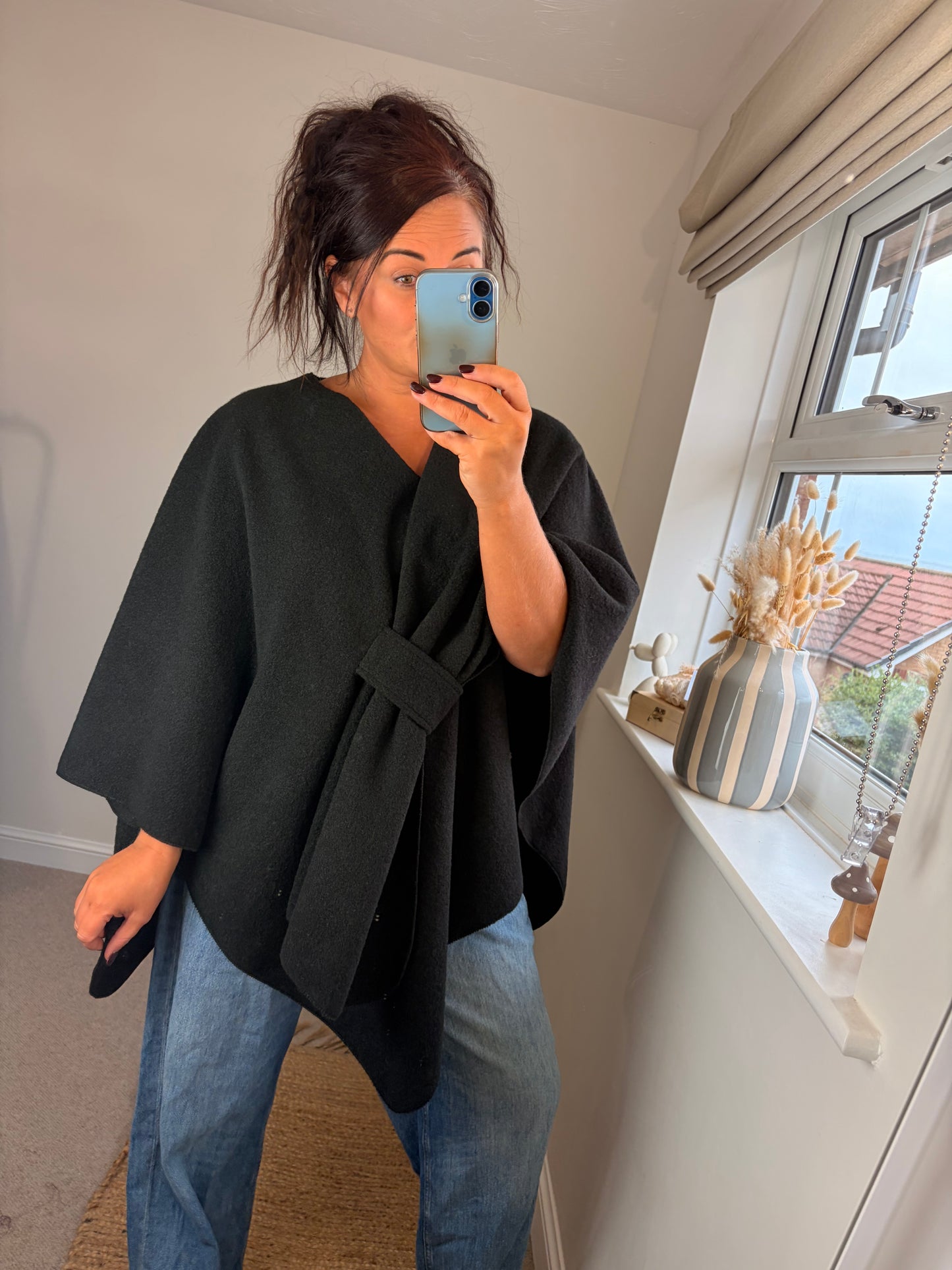 Knotted Poncho - Black