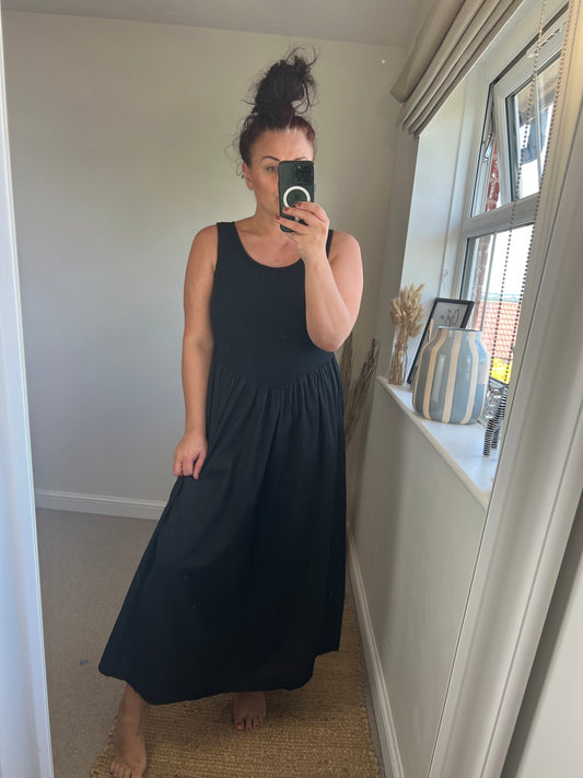 Ribbed Midi Dress - Black