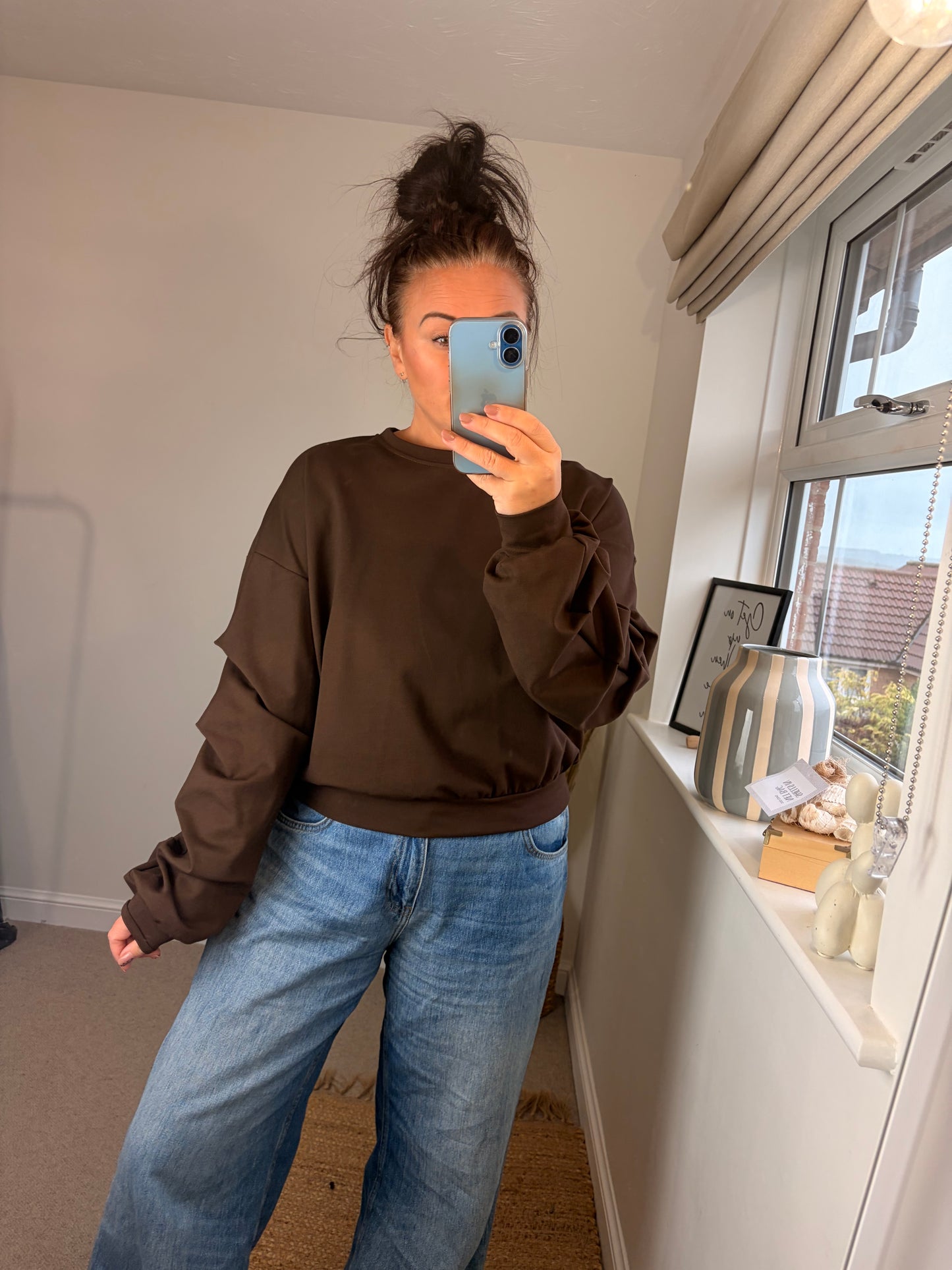 Ruched Sleeve Sweatshirt - Chocolate