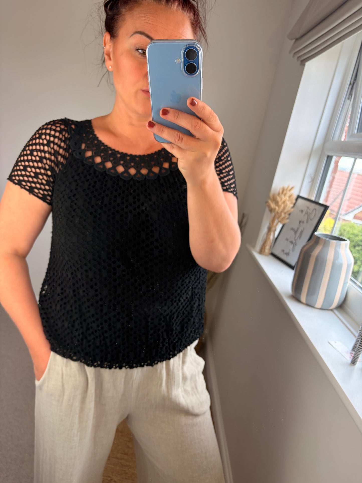 Circle Bubble Hem Top - Black