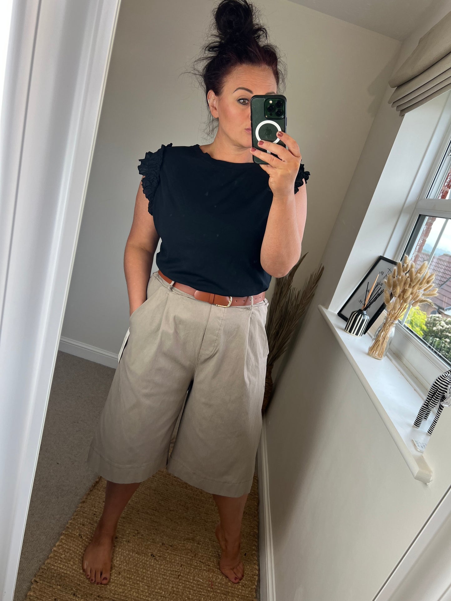 Magic Bermuda Shorts - Mocha