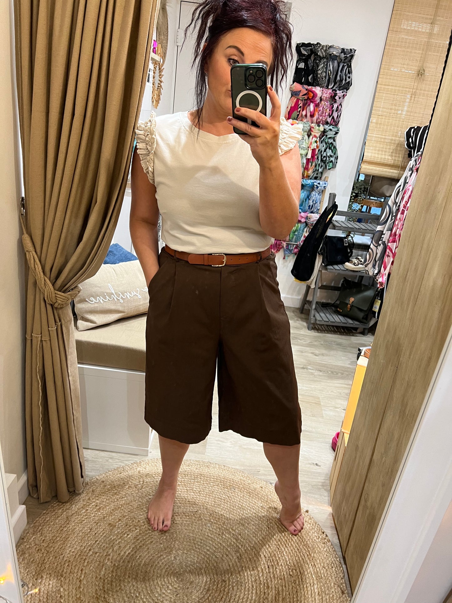 Magic Bermuda Shorts - Chocolate