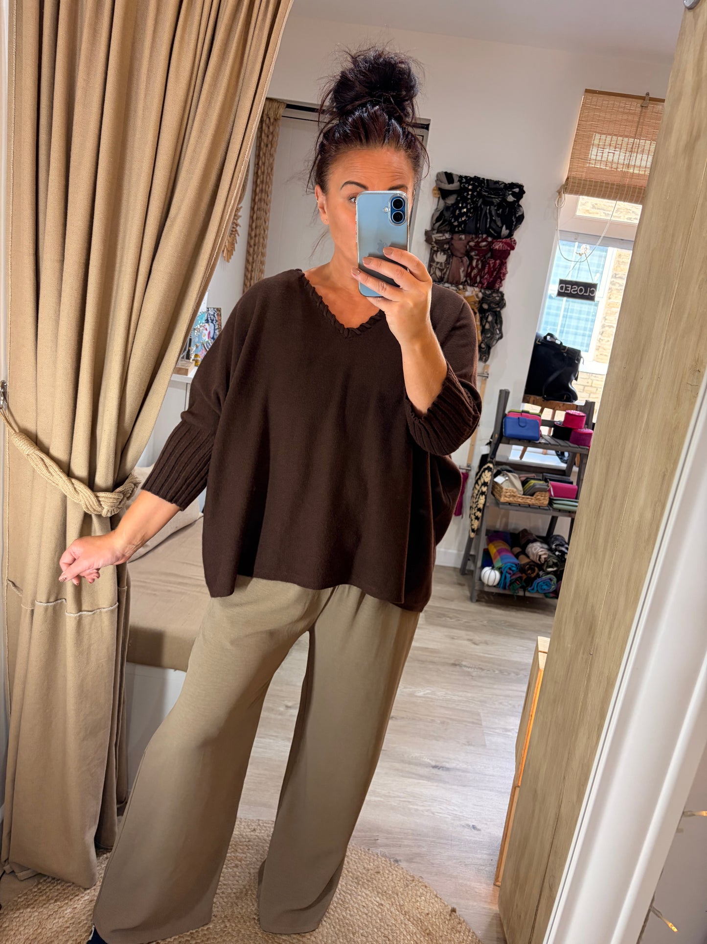 V Neck Stitch Jumper - Chocolate