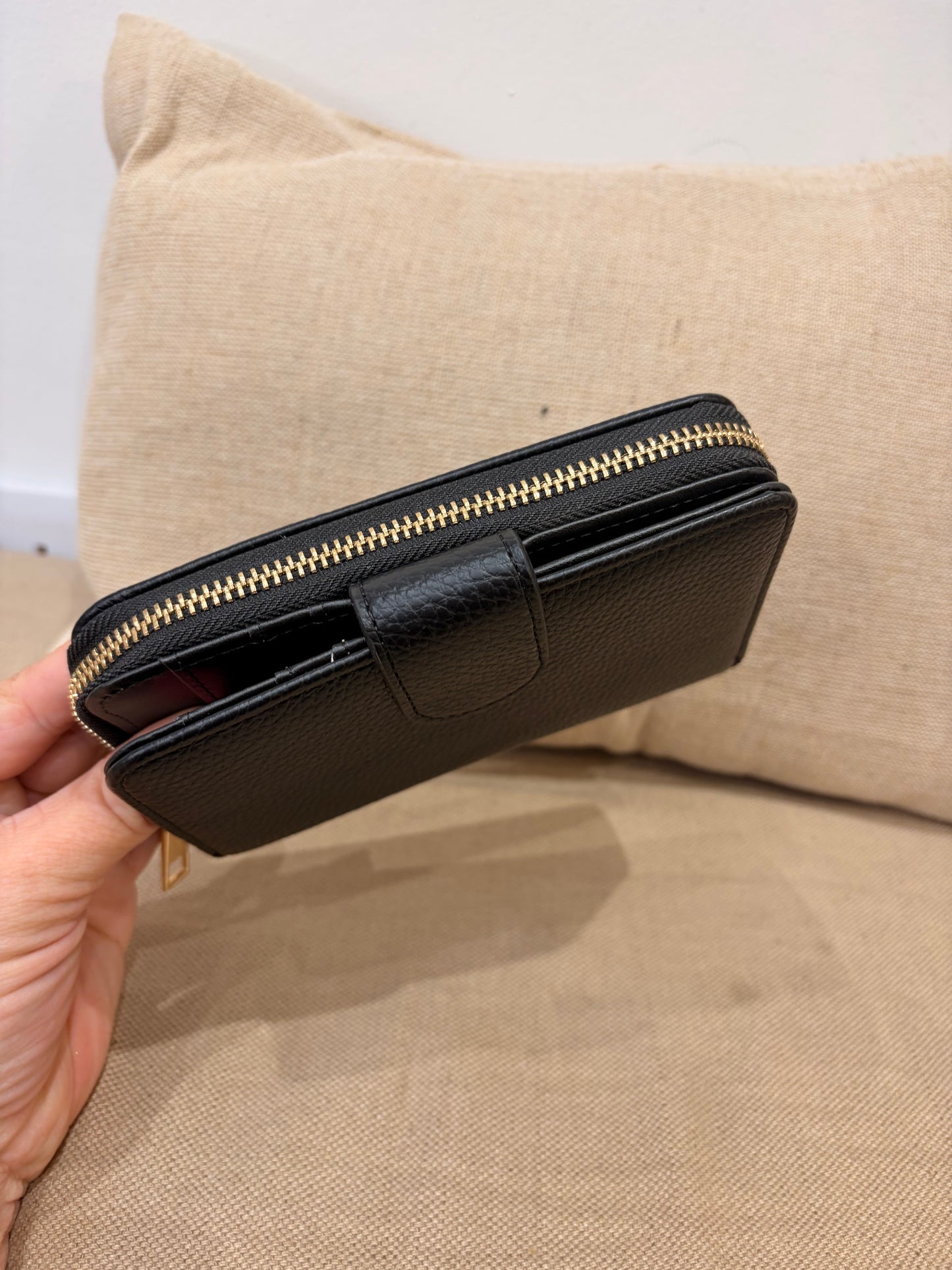 Medium Purse - Black
