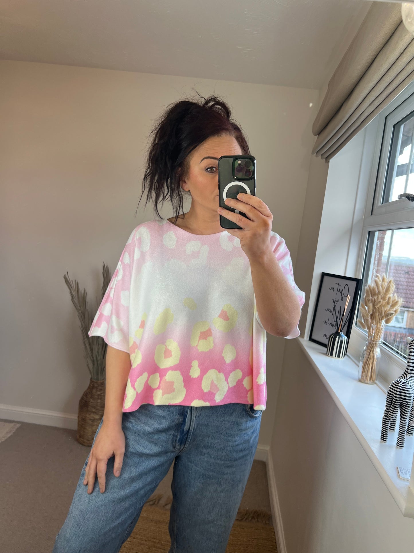 Cropped Sleeve Fine Knit Jumper - Leopard Pink