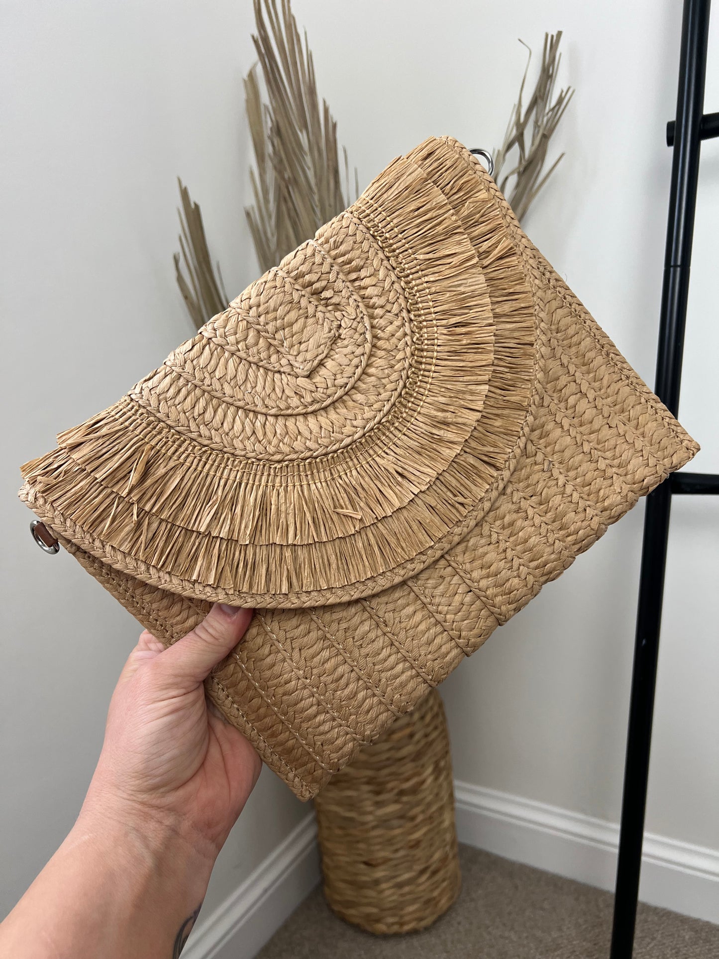 Straw Bag (Clutch/Crossbody) - Beige